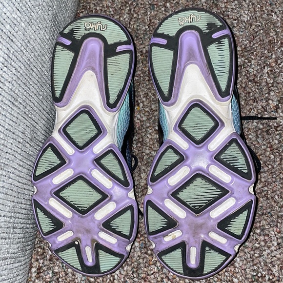 Ryka tennis shoe, Womens size 7 - Picture 5 of 5